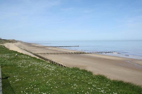 The Cliff Top Inn Bacton  Exterior foto